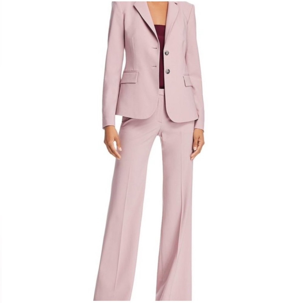 Theory Pink Pantsuit with Tailored Fit and Flared Trousers Sz. 4